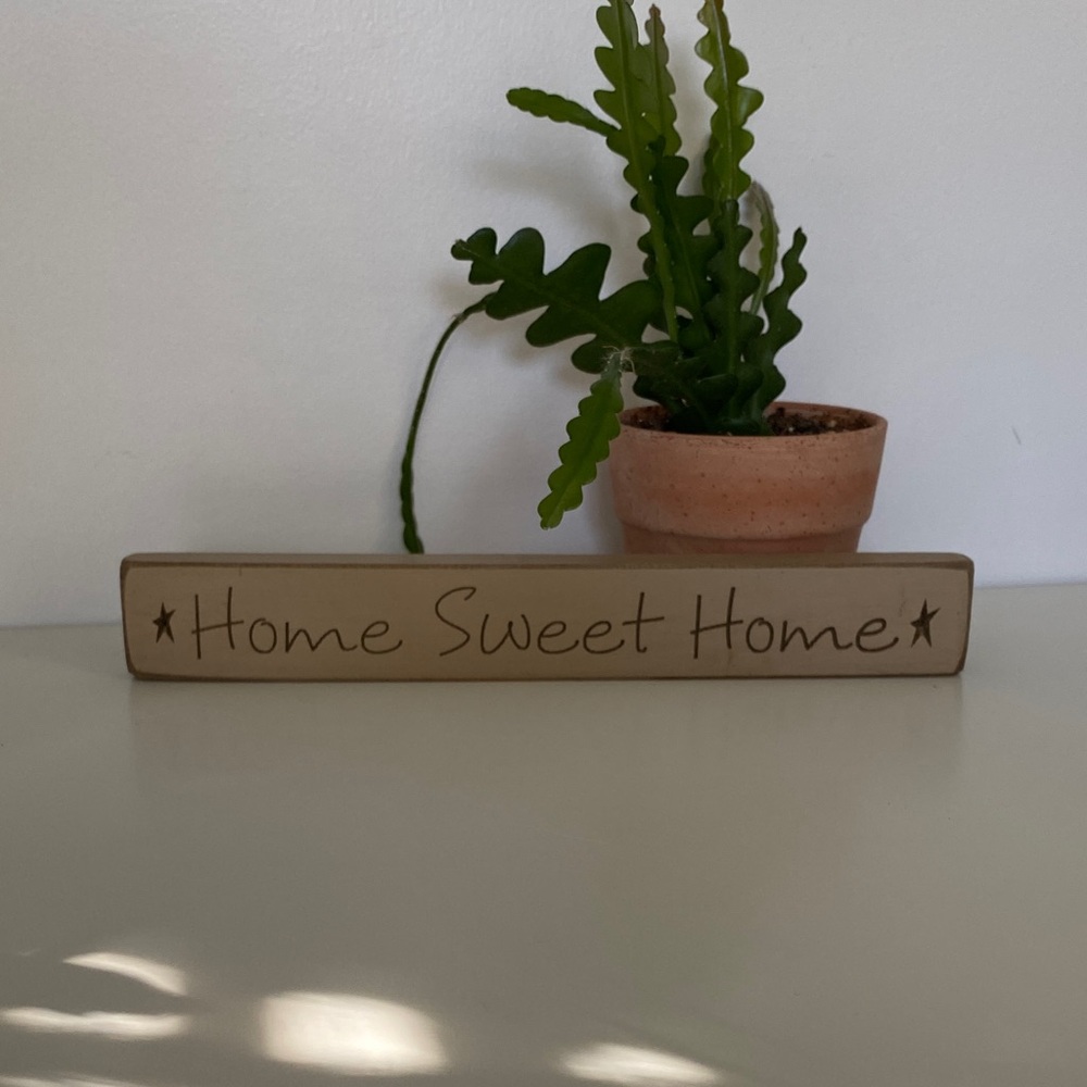 Home Sweet Home Wood Sign - Beige Script